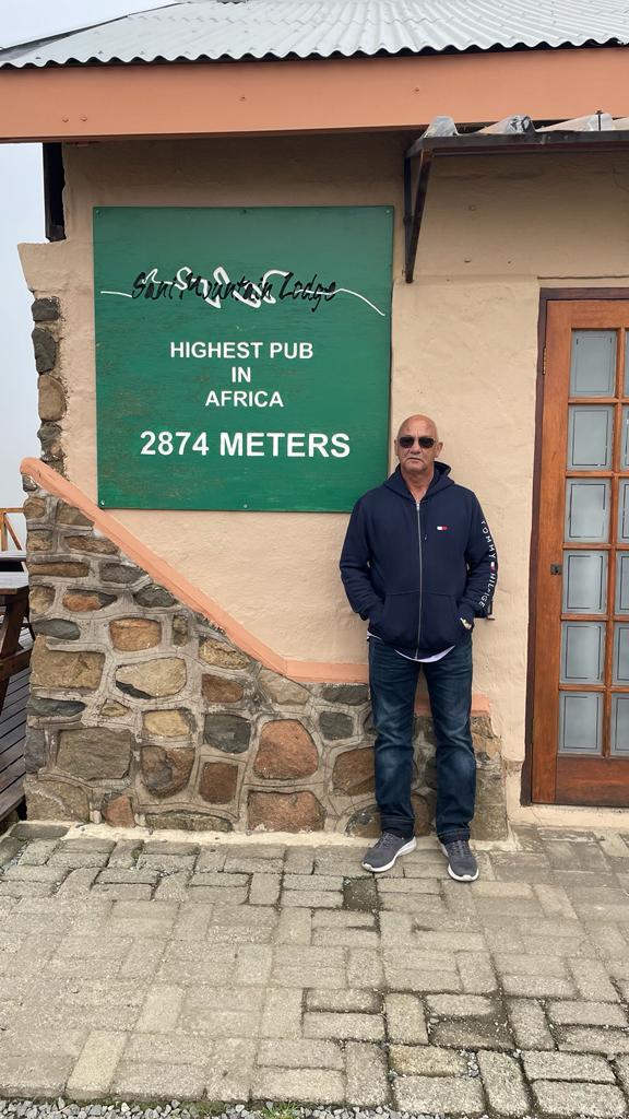 2874m at the highest pub in Africa - Dudley Blevans